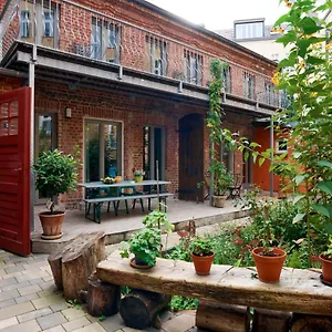 Beautiful And Cozy Remise For Up To 6 Guests Berlin